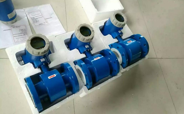 高精度液體流量計產品圖